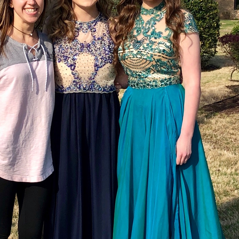 Sherri Hill Prom Dress - Picture 3 of 8